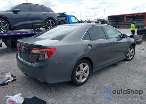 2014 Toyota Camry Se z USA, uszkodzony, nr VIN 4T1BF1FK4EU396550